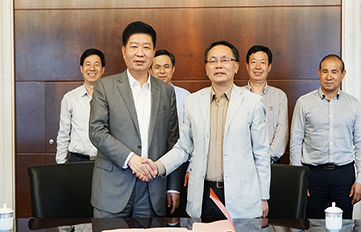 s36沙龙会勇担社会责任  十年捐赠超亿元